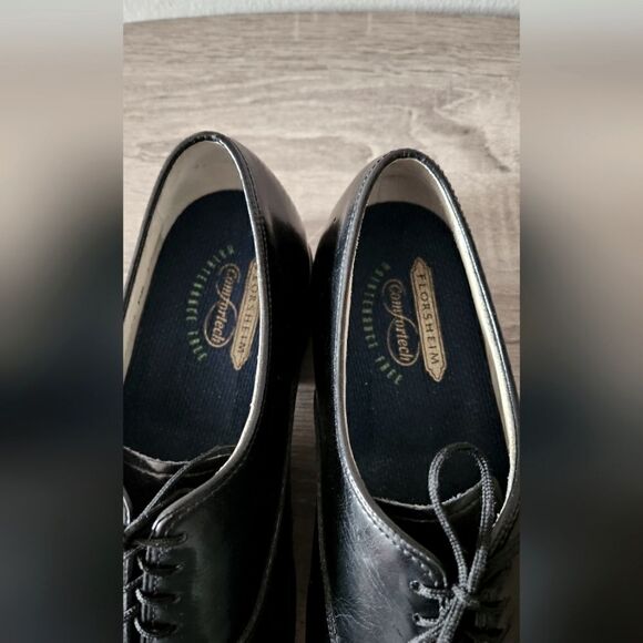 MENS " FLORSHEIM COMFORTECH " BLACK COLOR LACE-UP DRESS SHOES - SIZE 9 . - Picture 3 of 4